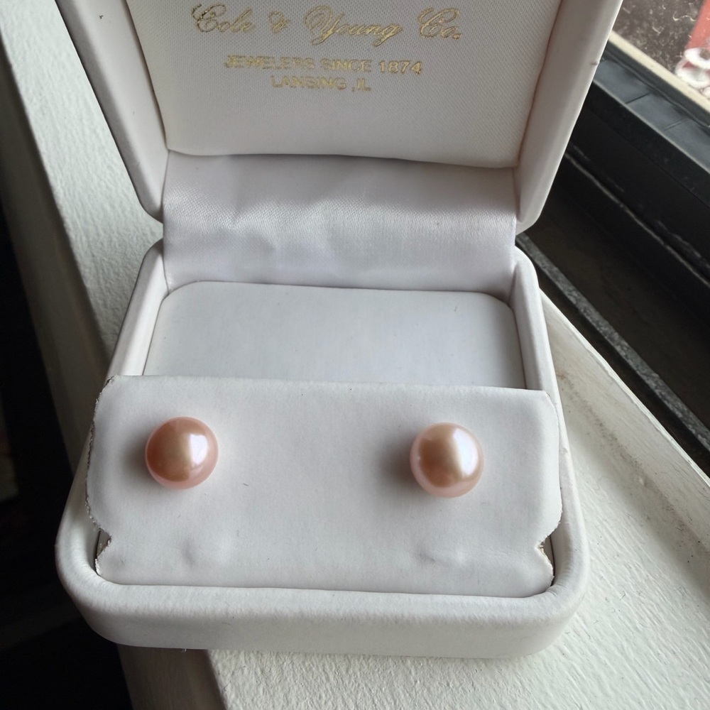 14k Gold Pink Pearl Earrings Studs
